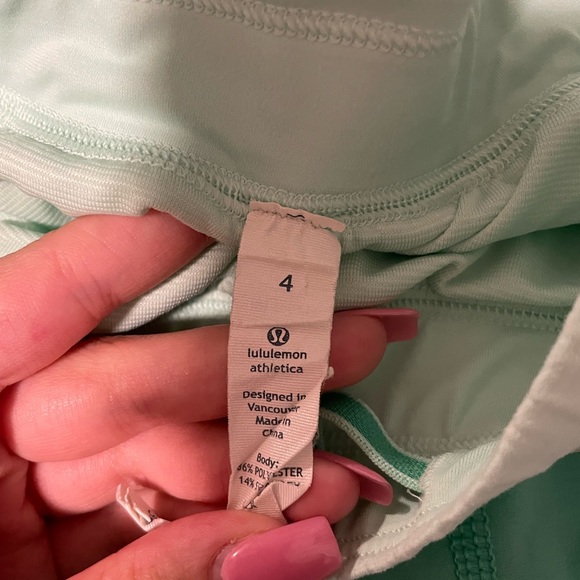 Lulu lemon blue shorts size 4 - Picture 3 of 3